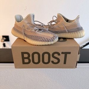 Sz 11 yeezy 9 out of 10 condition